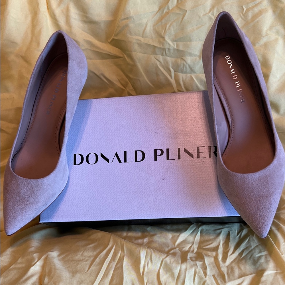 Donald J. Pliner Women's Tan Suede Heels